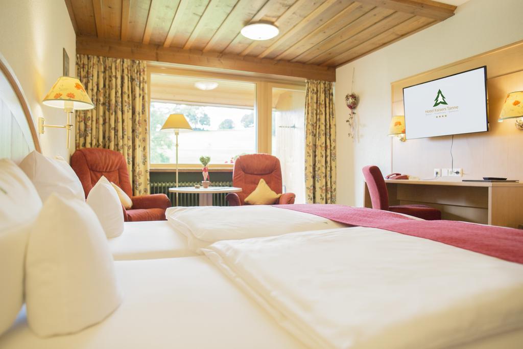 Kaisers Tanne - Premium Alles Inklusive Hotel Брайтнау Екстериор снимка